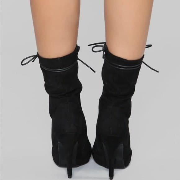 Fashion Nova 😍😍😍😍 Black Tried Bootie - Picture 3 of 5